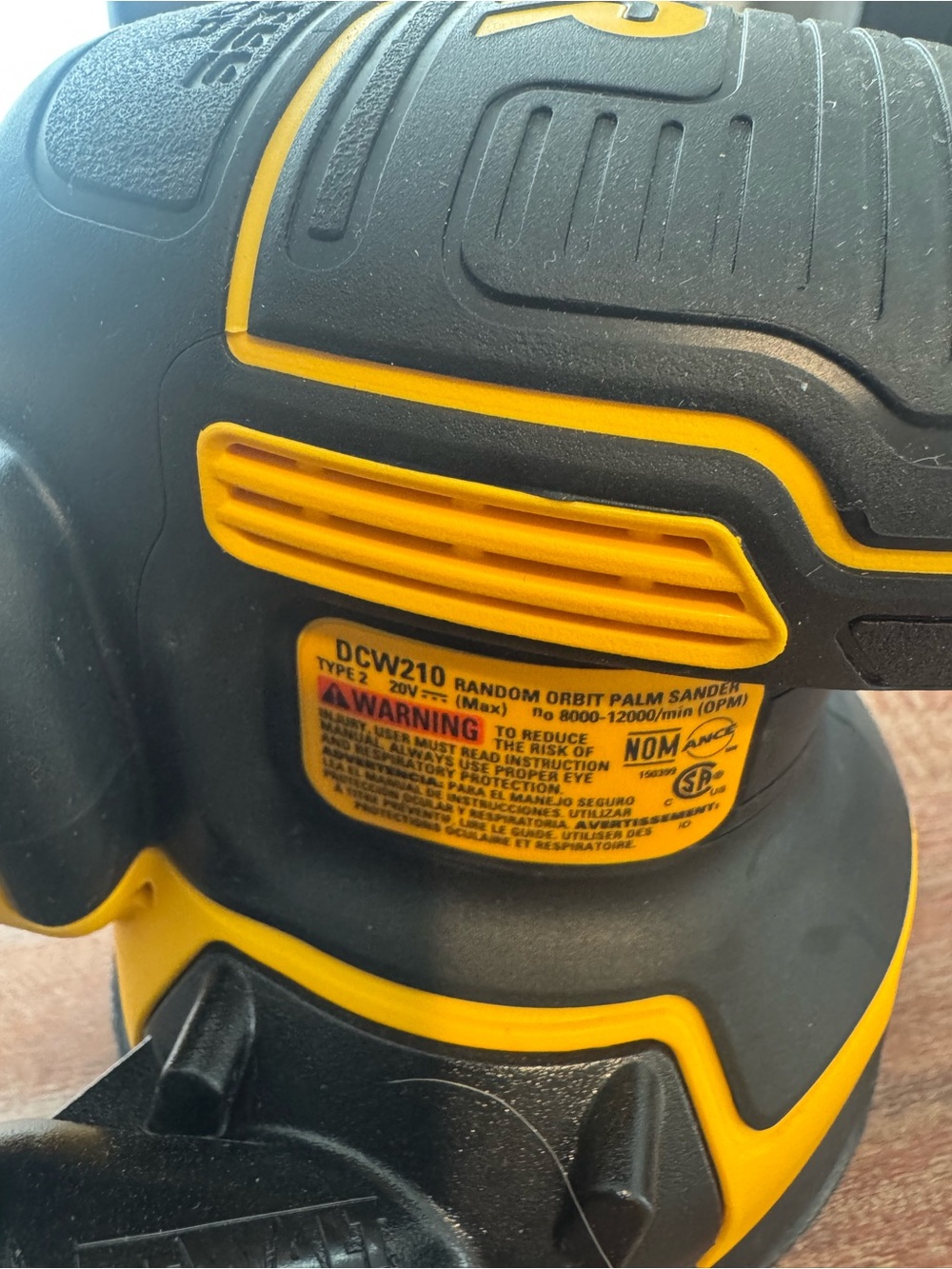 DEWALT DCW210 20V Max XR Brushless Random Orbit Palm Sander - Picture 2 of 2
